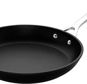 Le Creuset-Toughened Non-Stick Shallow Frying Pan 30cm